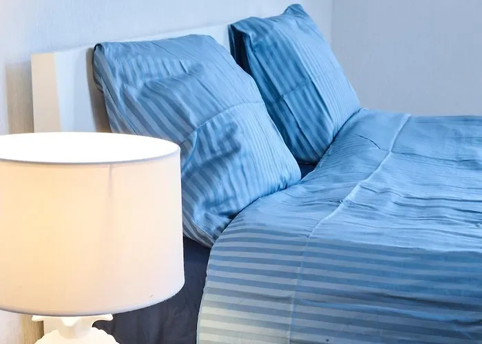 65 Sqm Center דירה *